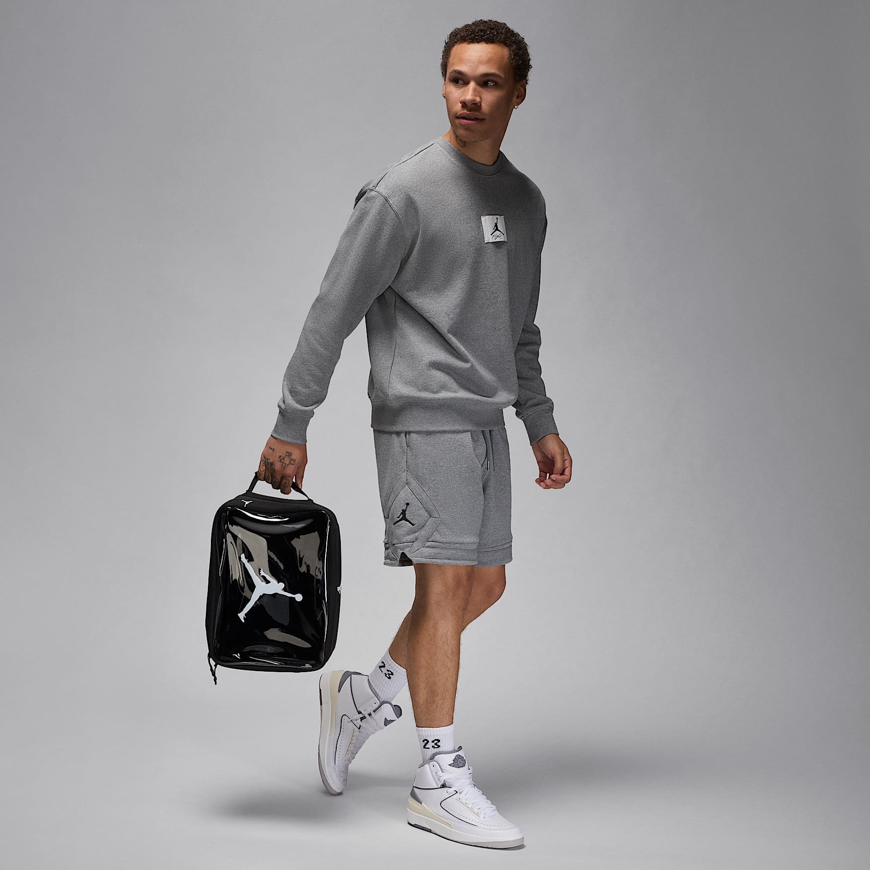 ジョーダン シューズボックス シューズケース グレー 新品 タグ付き NIKE公式】ジョーダン ザ シューズ ボックス シューズ バッグ (13L